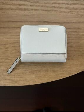 KATE SPADE Cream Zip-Around Wallet